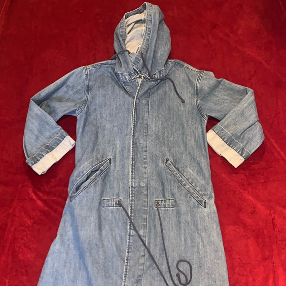 Urban Outfitters 2000s Blue Denim Long Frayed Hem Snap Button Jacket Size Small - Picture 1 of 9